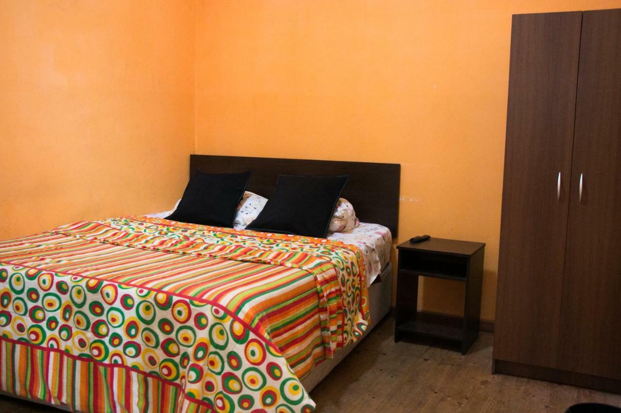 Hostal Tricontinental บัลปาราอีโซ ภายนอก รูปภาพ